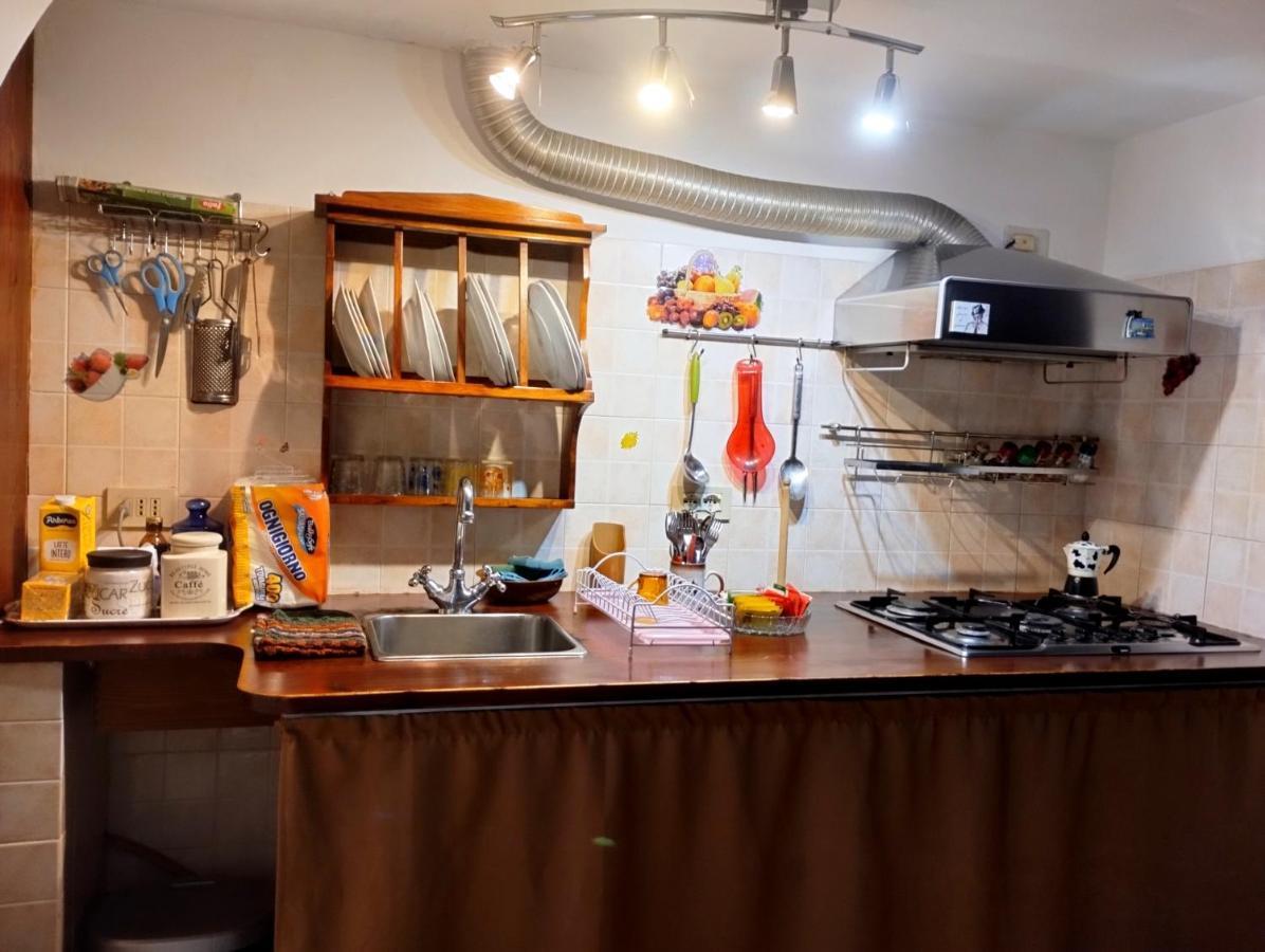 הוילה מגדל אגם פוצ'יני Casa Tonfoni מראה חיצוני תמונה